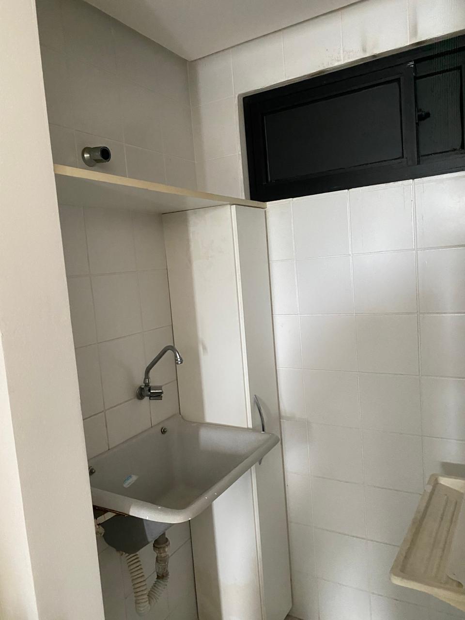 Aluga Apartamento mobiliado no Centro (SEM GARAGEM)