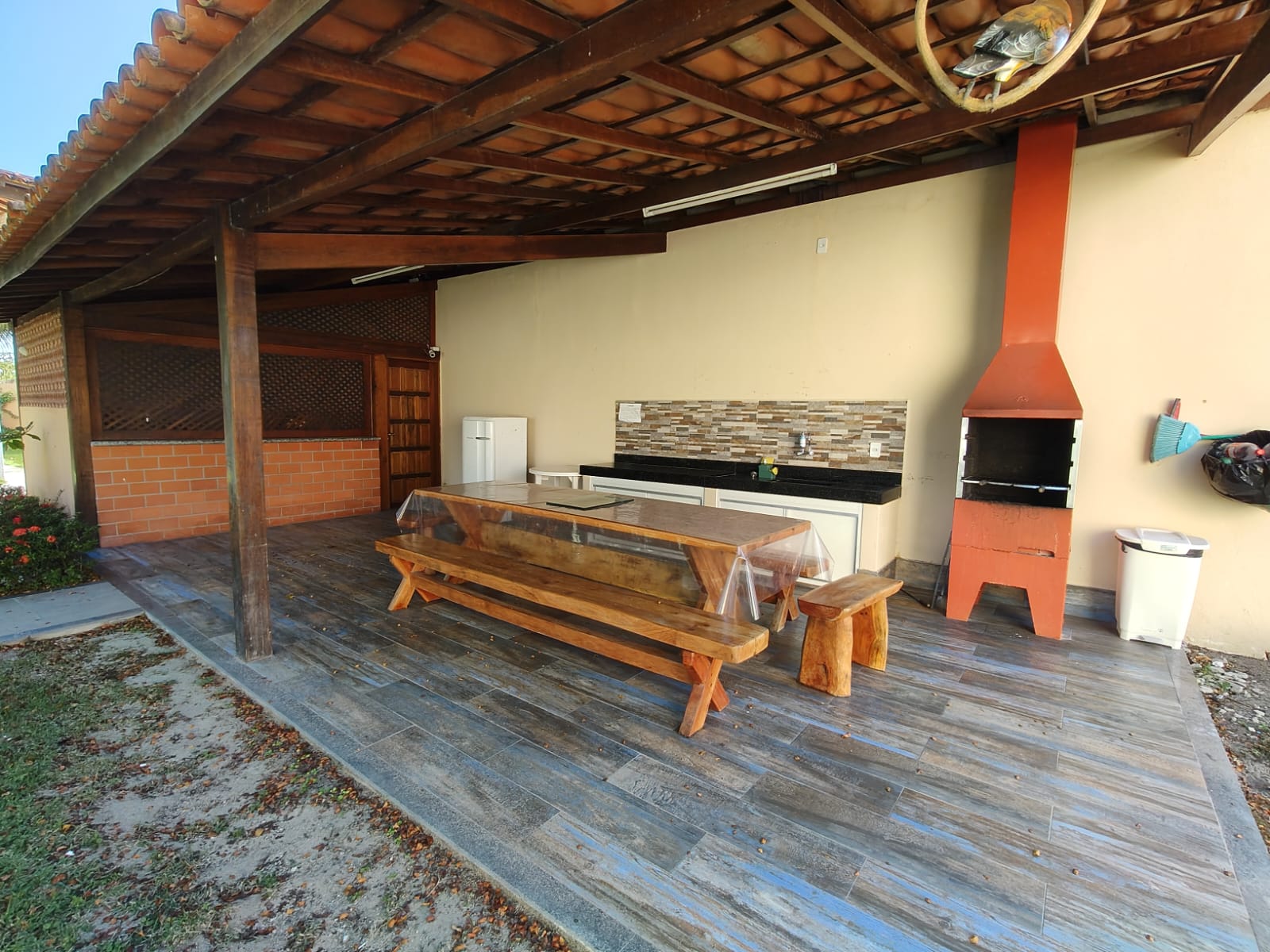Vende apartamento mobiliado em Porto Seguro - BA