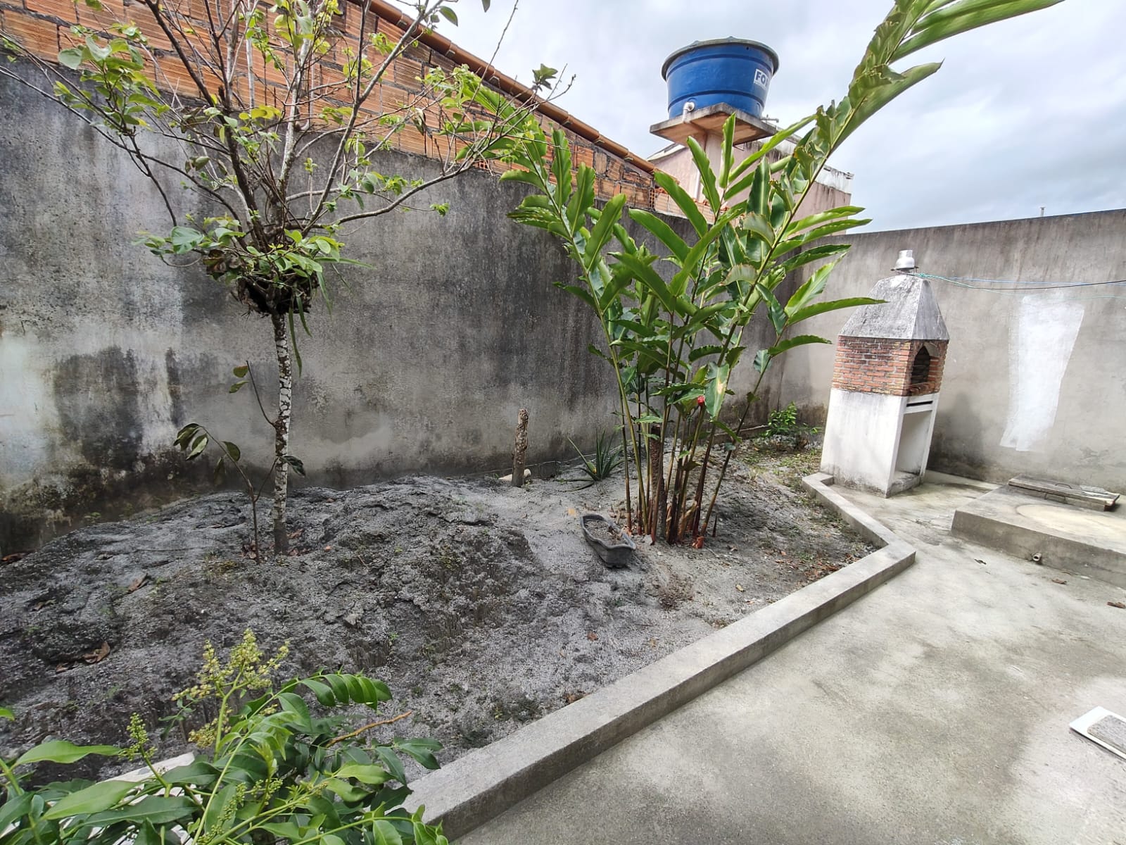 Vende casa do Dinah Borges - Eunápolis BA