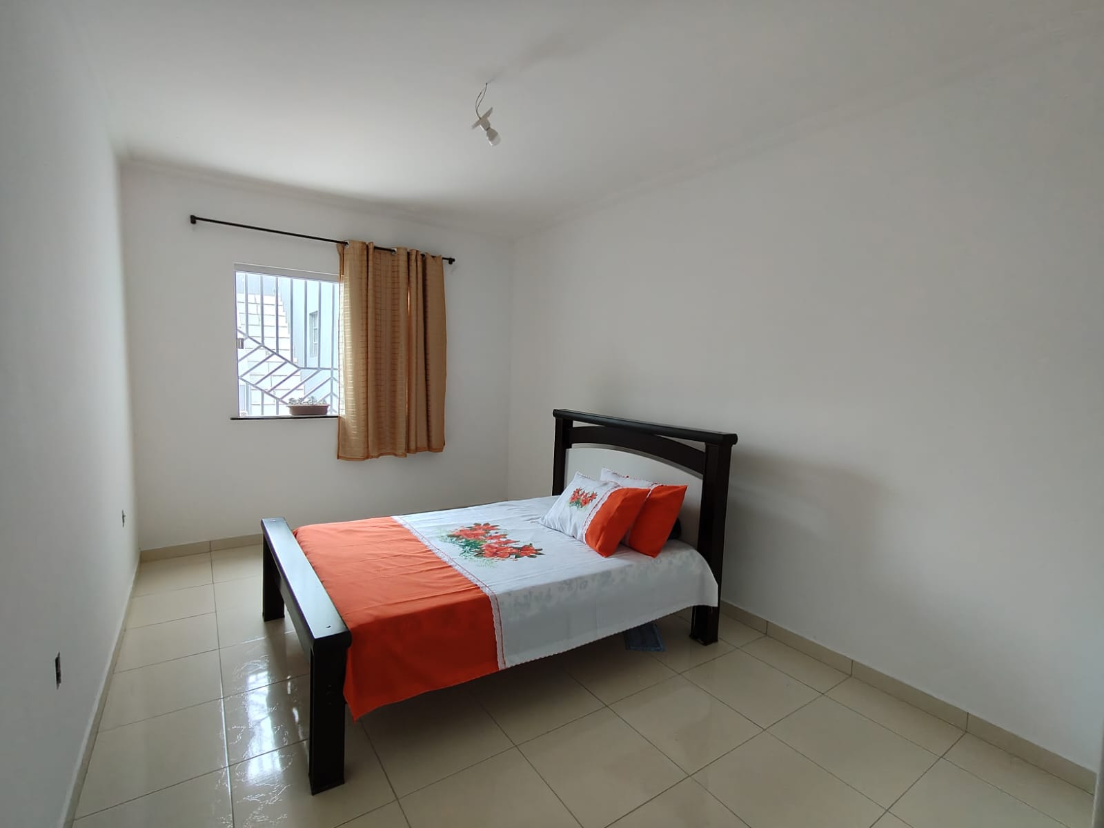 Vende casa do Dinah Borges - Eunápolis BA