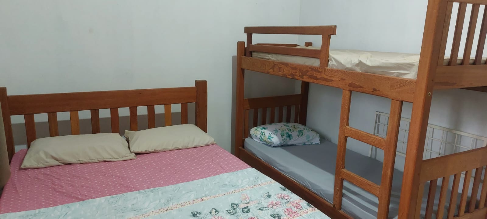 Vende duas casas em Arraial D'Ajuda