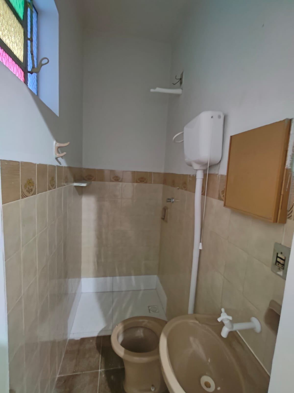 Vende ou Aluga casa na Centauro