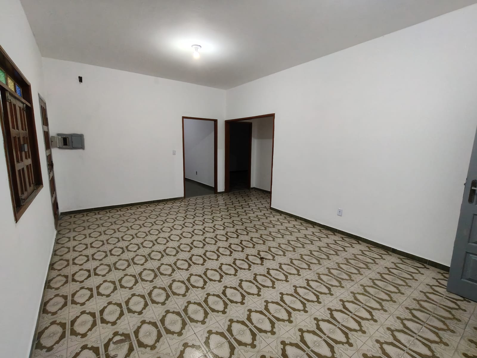 Vende ou Aluga casa na Centauro