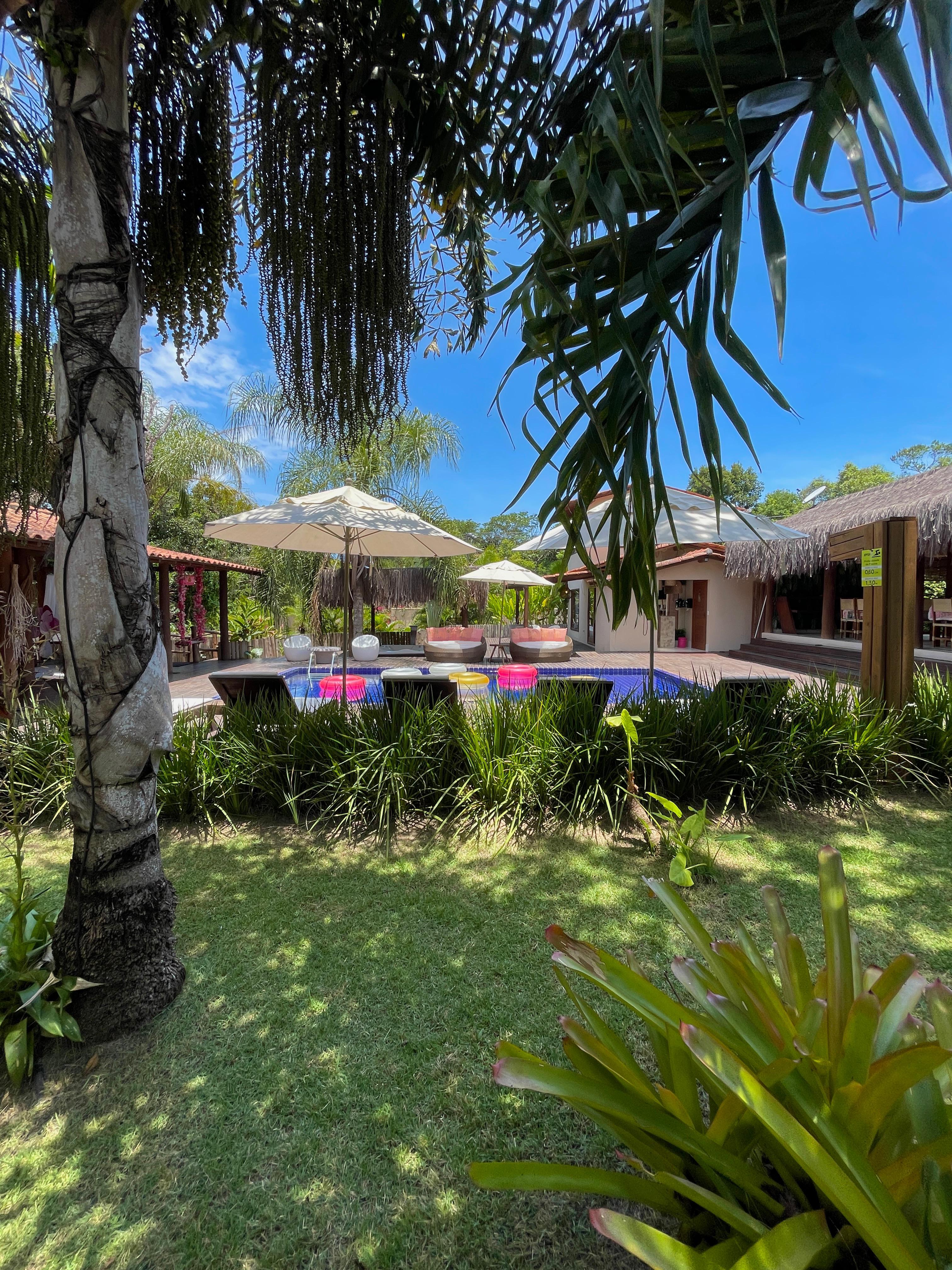 Vende pousada no Alto do Pitinga Arraial d'Ajuda a 100m da praia