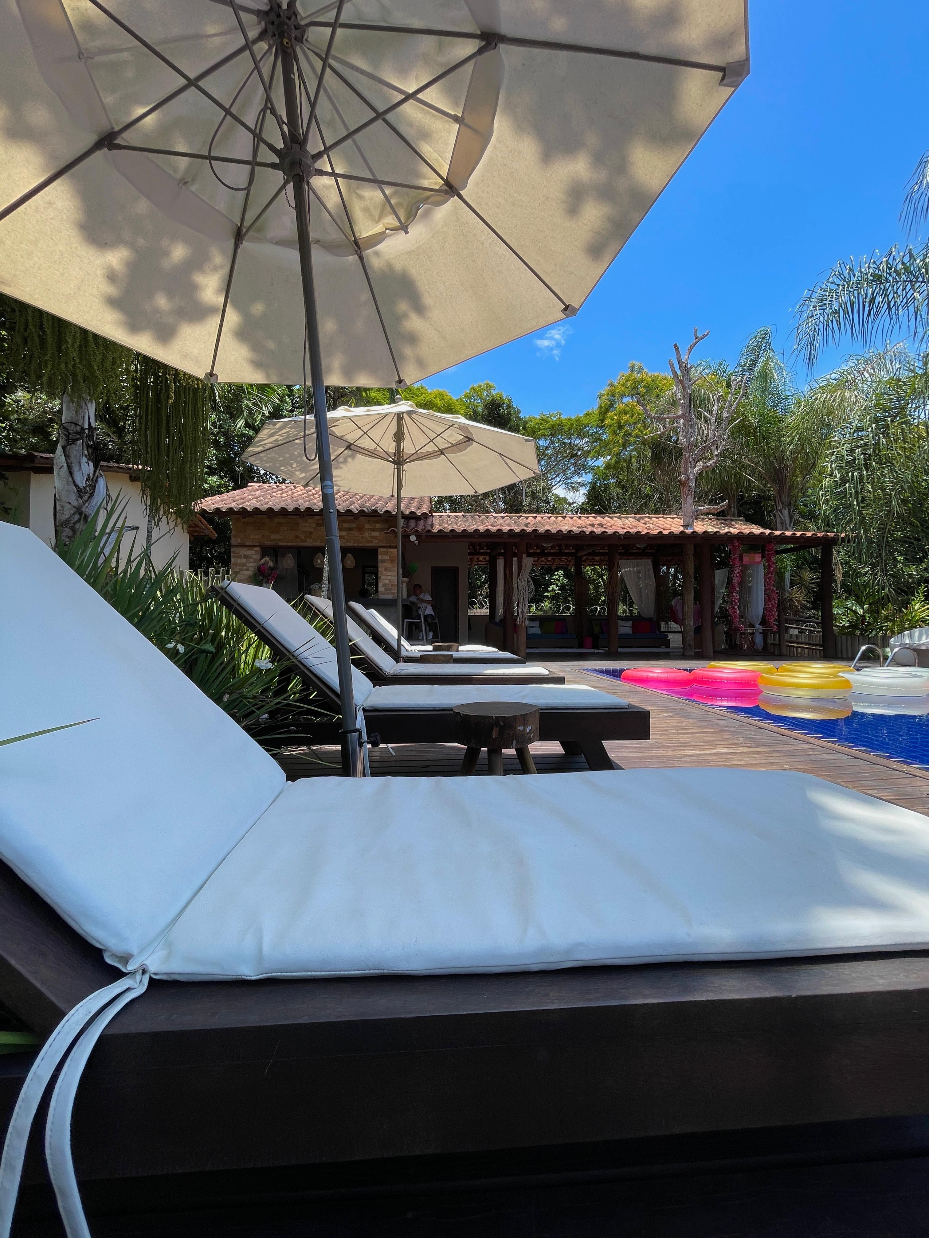 Vende pousada no Alto do Pitinga Arraial d'Ajuda a 100m da praia