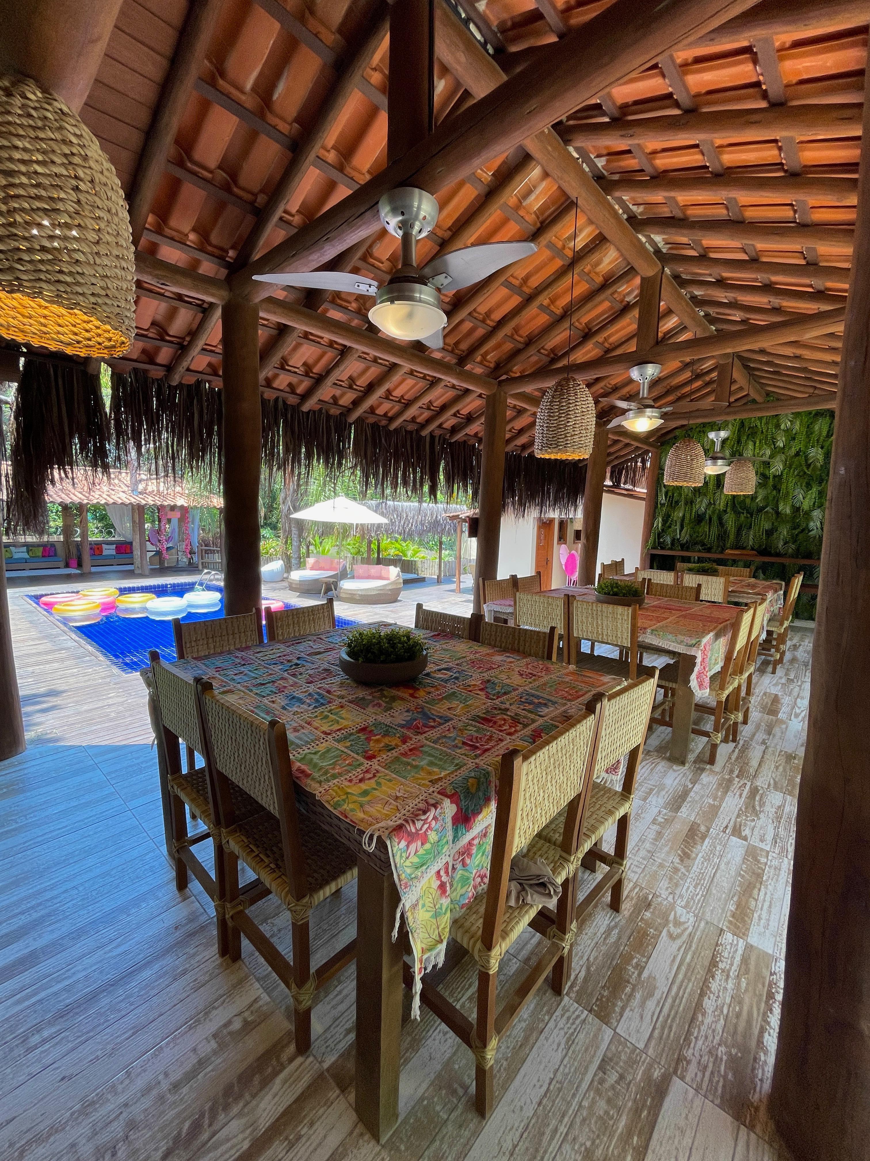 Vende pousada no Alto do Pitinga Arraial d'Ajuda a 100m da praia