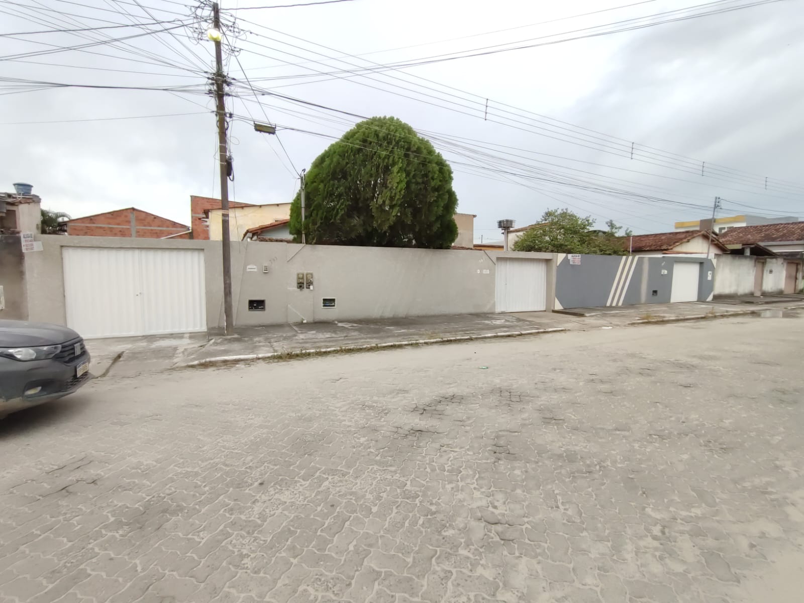 Aluga Casa no Santa Lúcia