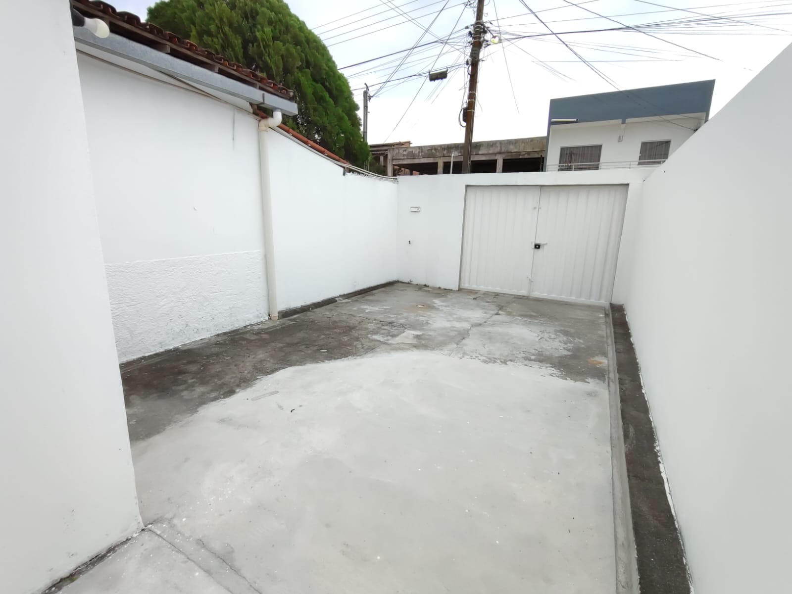 Aluga Casa no Santa Lúcia
