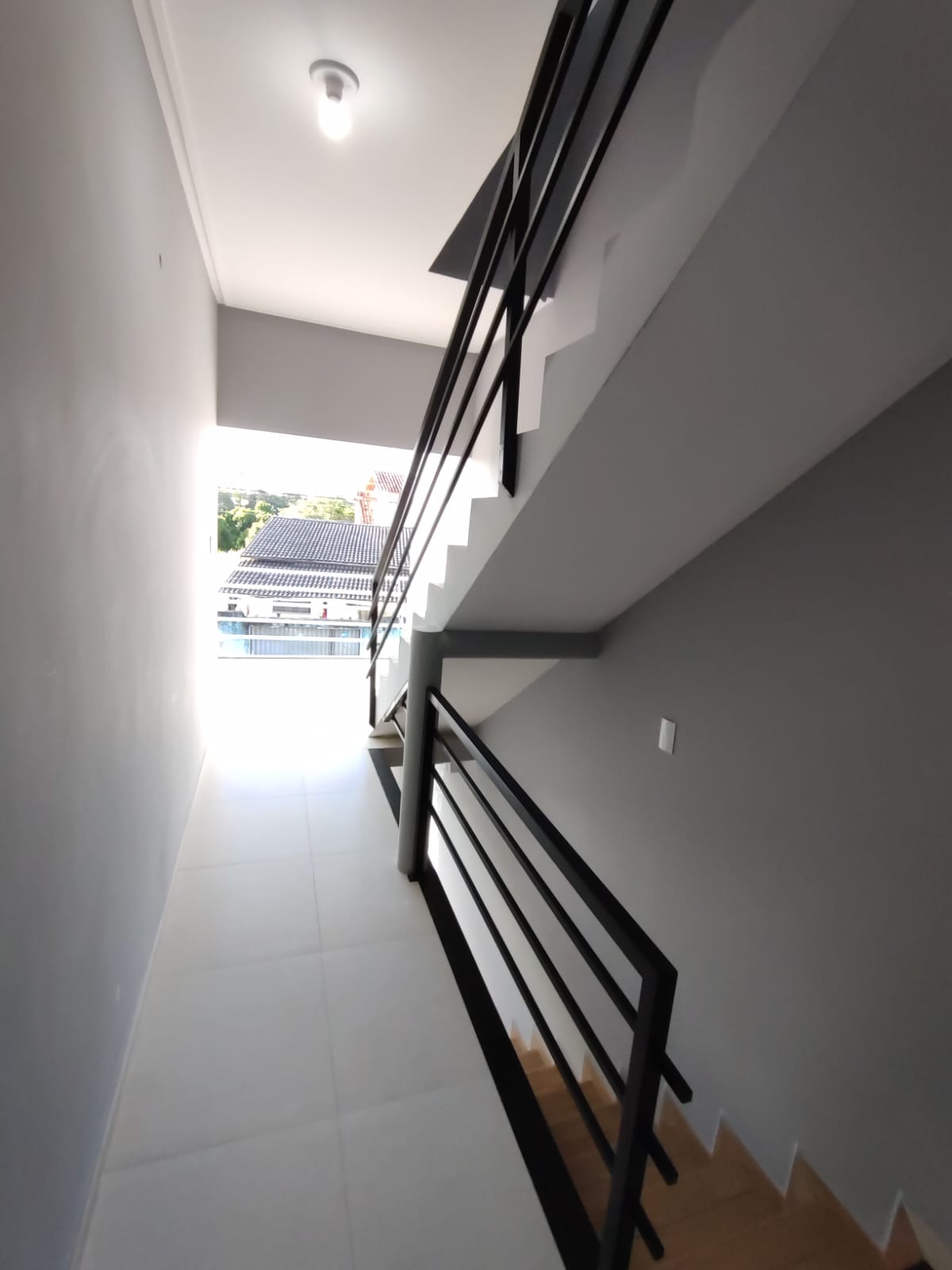 Aluga Apartamento Novo no Dinah Borges