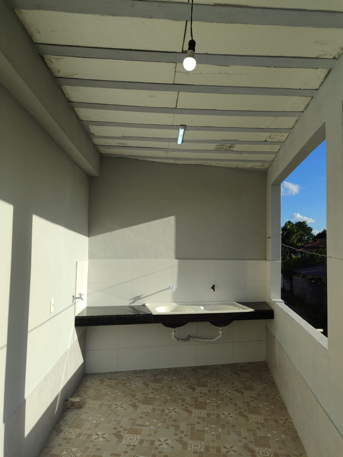 Aluga Apartamento Novo no Dinah Borges