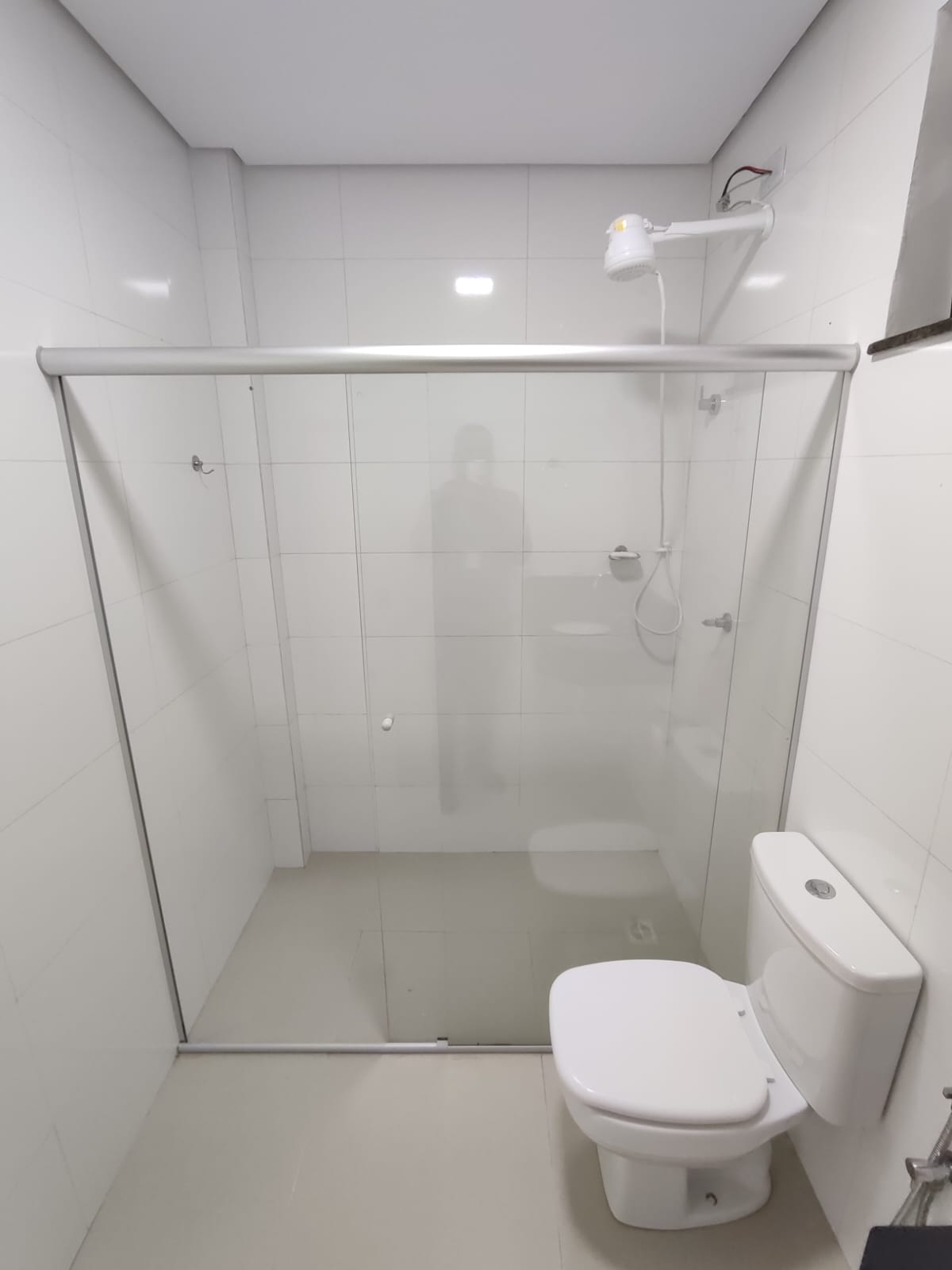 Aluga Apartamento Mobiliado no Centro (Um quarto - Próx. faculdade Pitágoras)