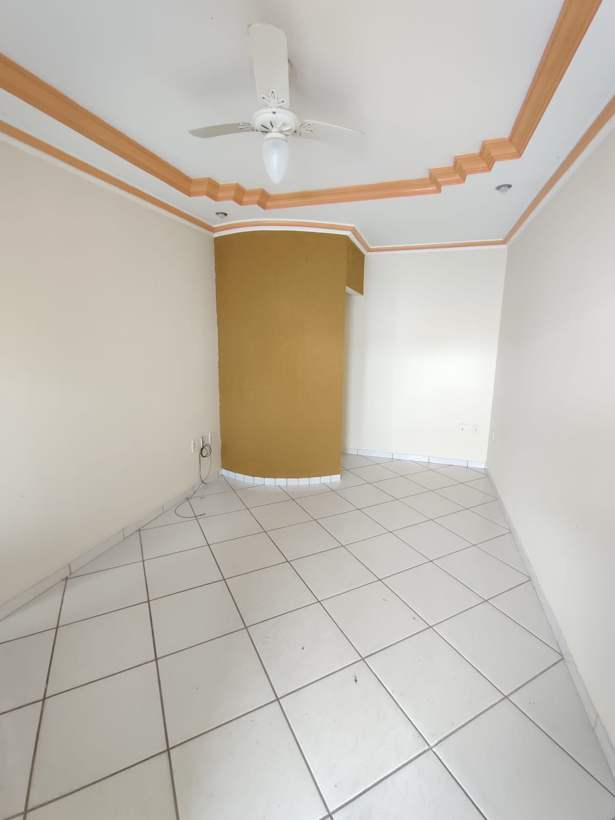 Aluga Casa no bairro Santa Lúcia
