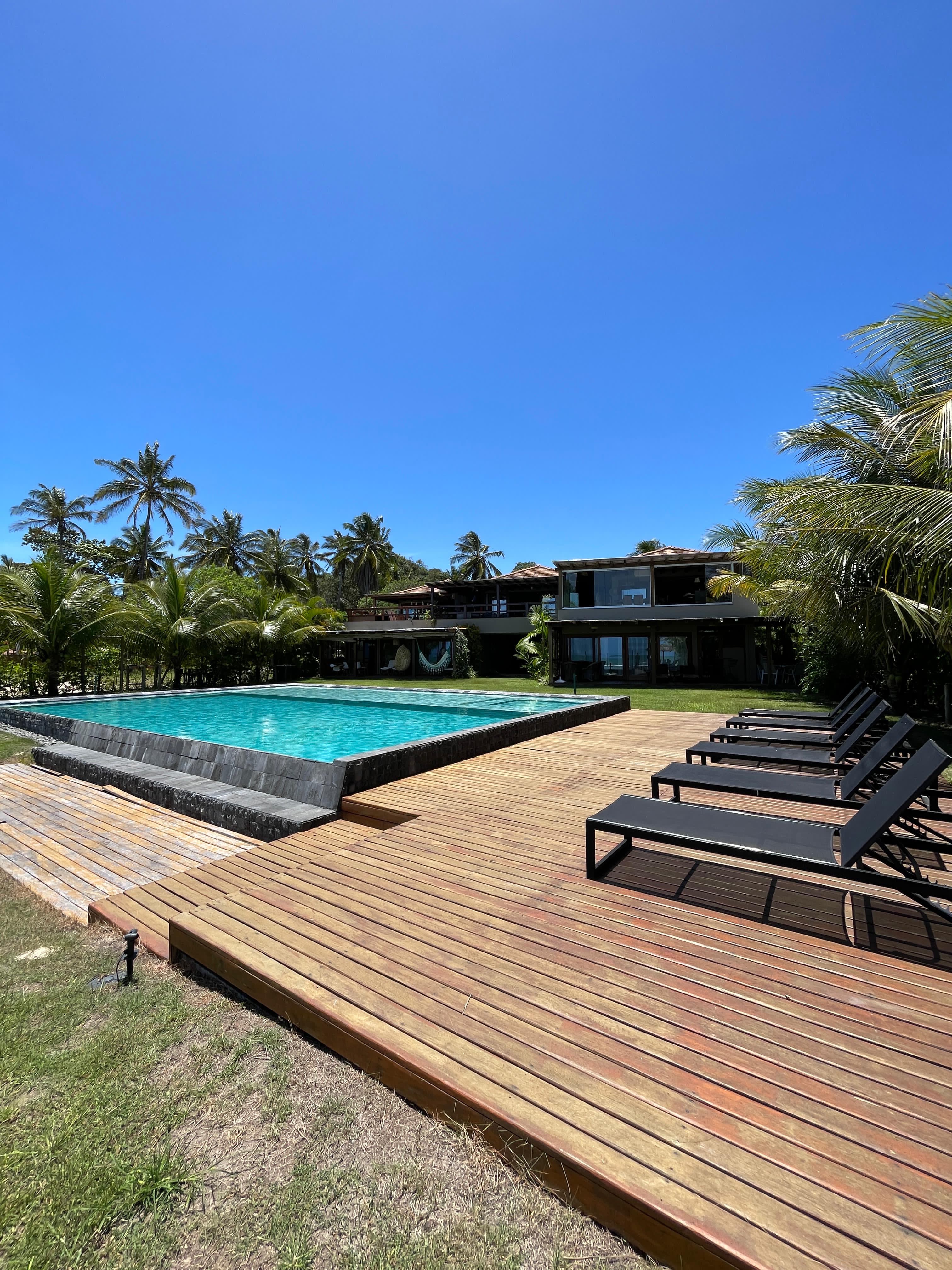 Apartamento pé na areia Arraial D`ajuda/BA