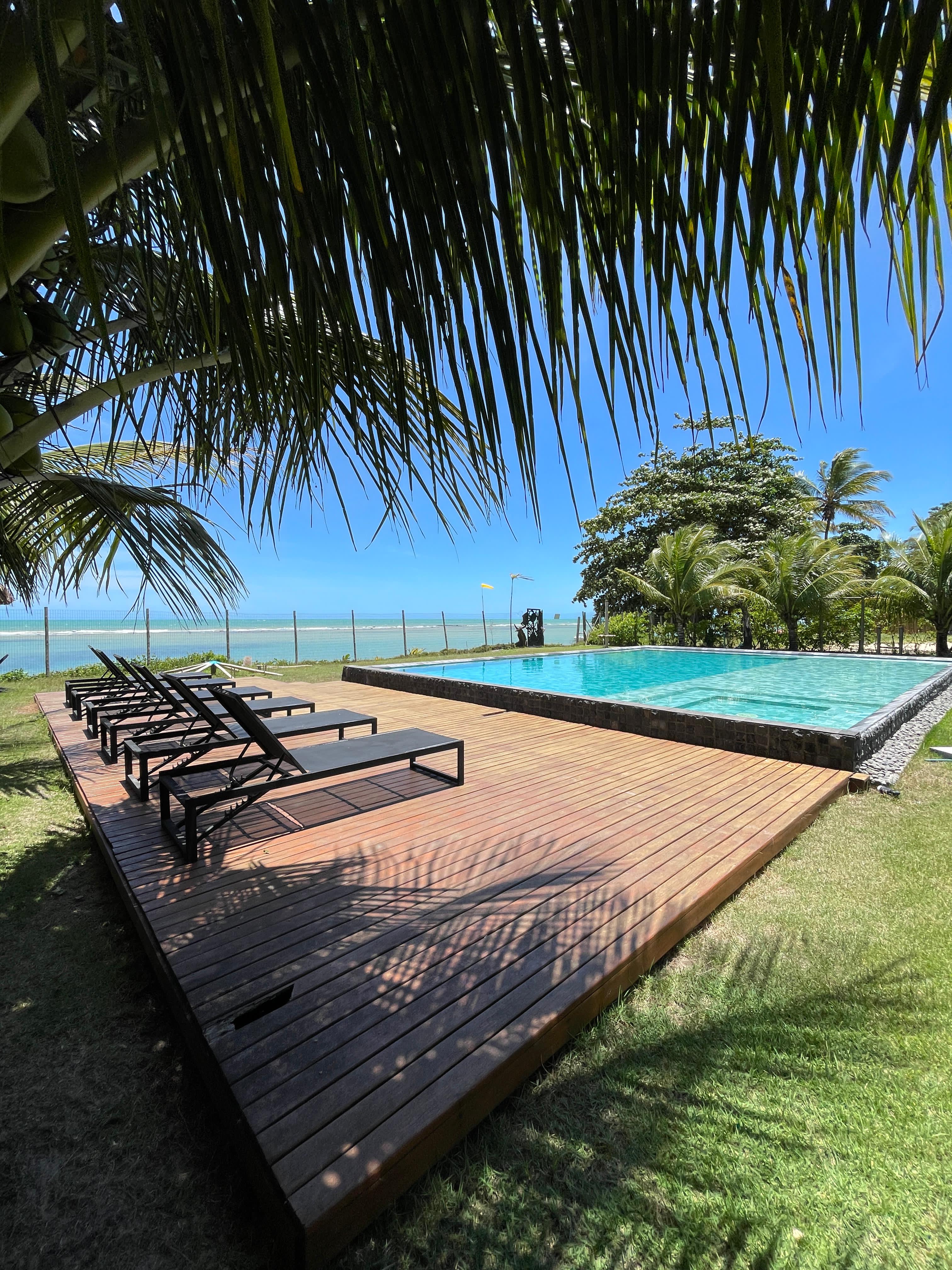 Apartamento pé na areia Arraial D`ajuda/BA