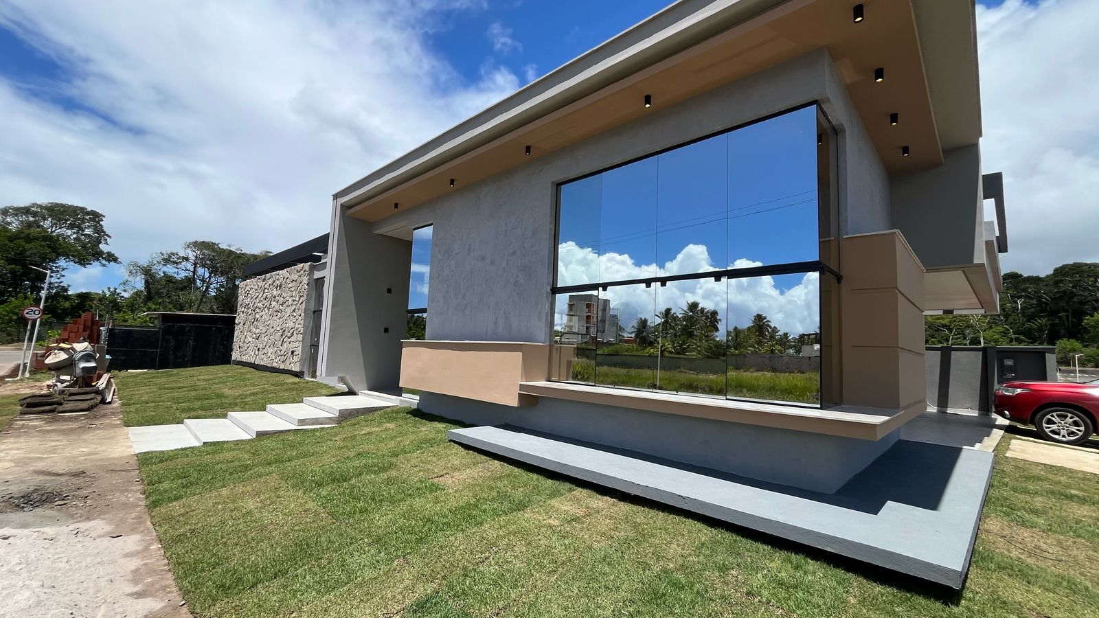Thumb 16