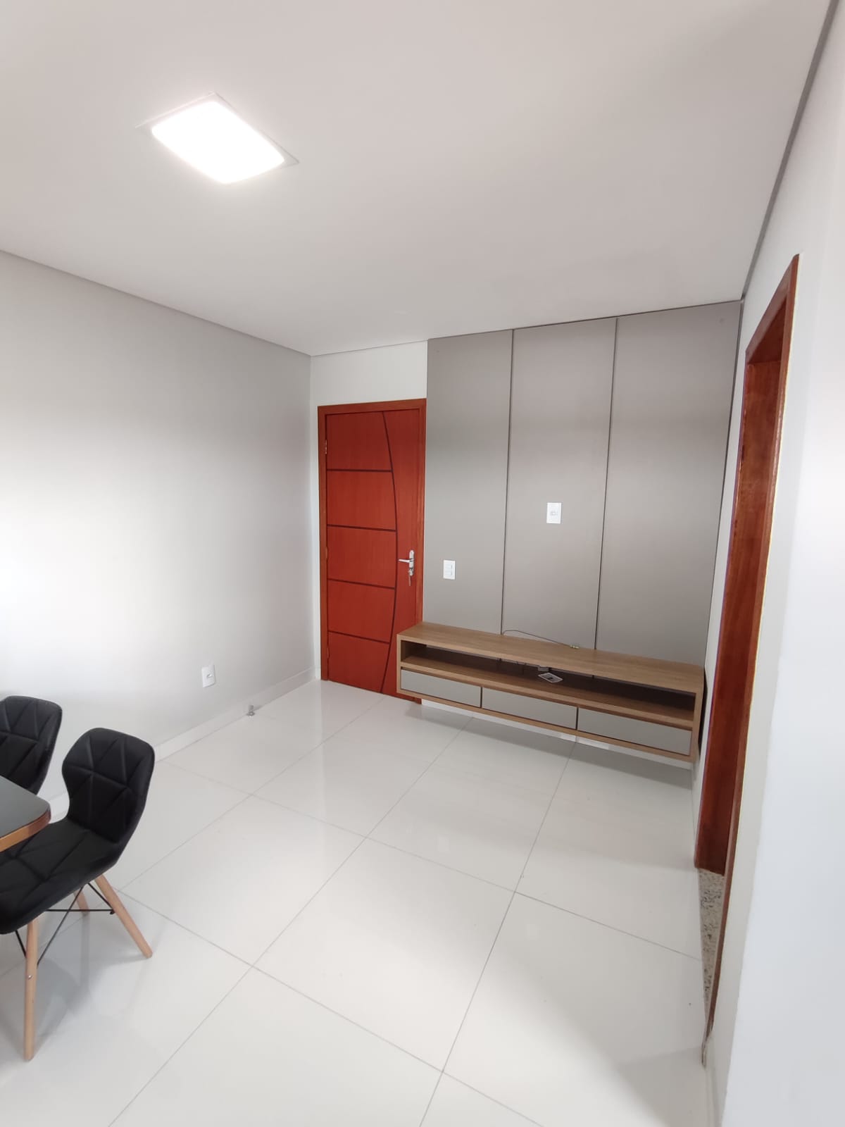 Aluga Apartamento Mobiliado no Moises Reis (UM QUARTO)
