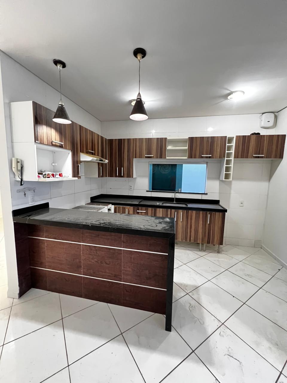 Bela casa no bairro Dinah Borges