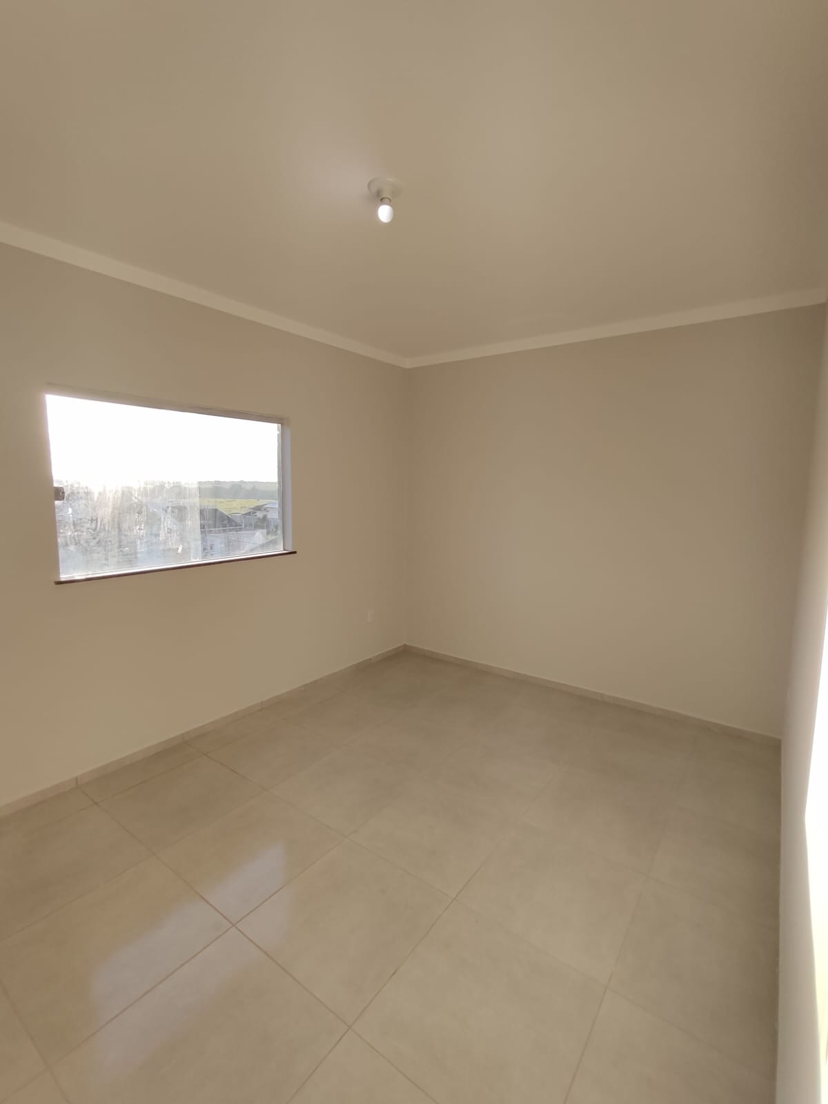Aluga Apartamento Novo no Antares (2º andar)
