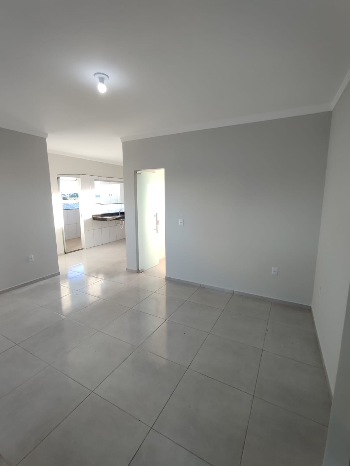 Aluga Apartamento Novo no Antares (2º andar)