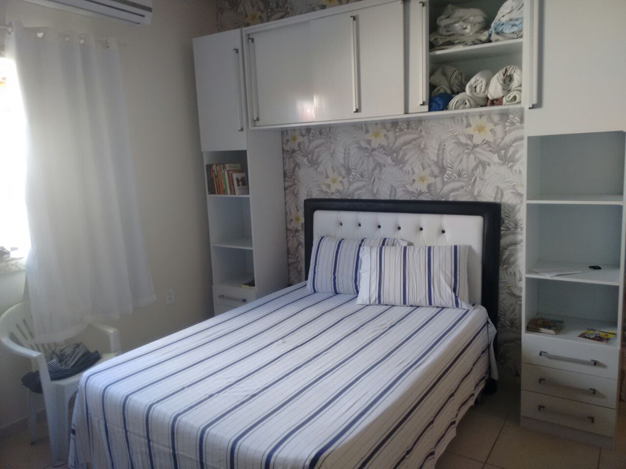 Vende ótima casa no bairro Dinah Borges