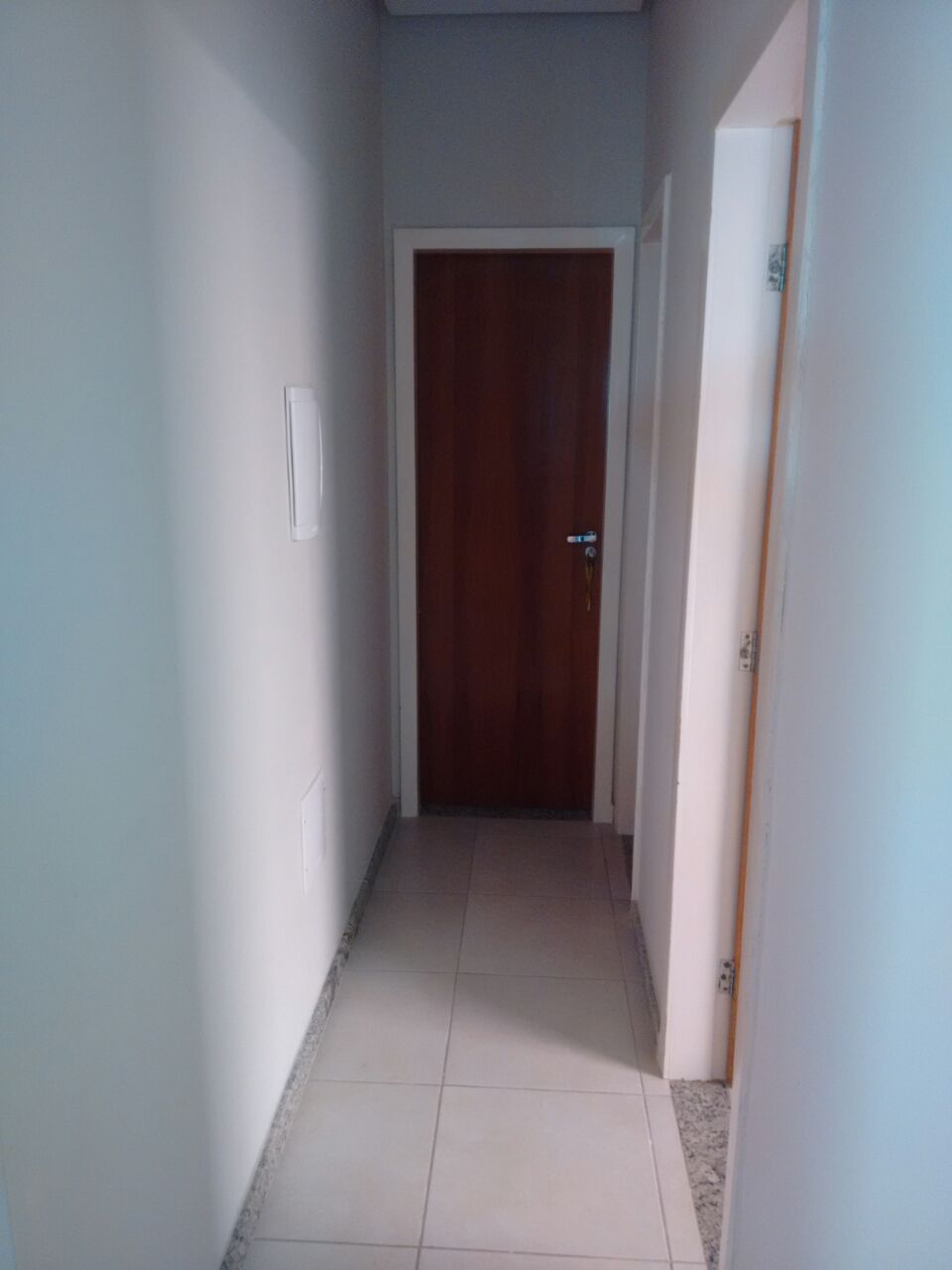 Vende ótima casa no bairro Dinah Borges