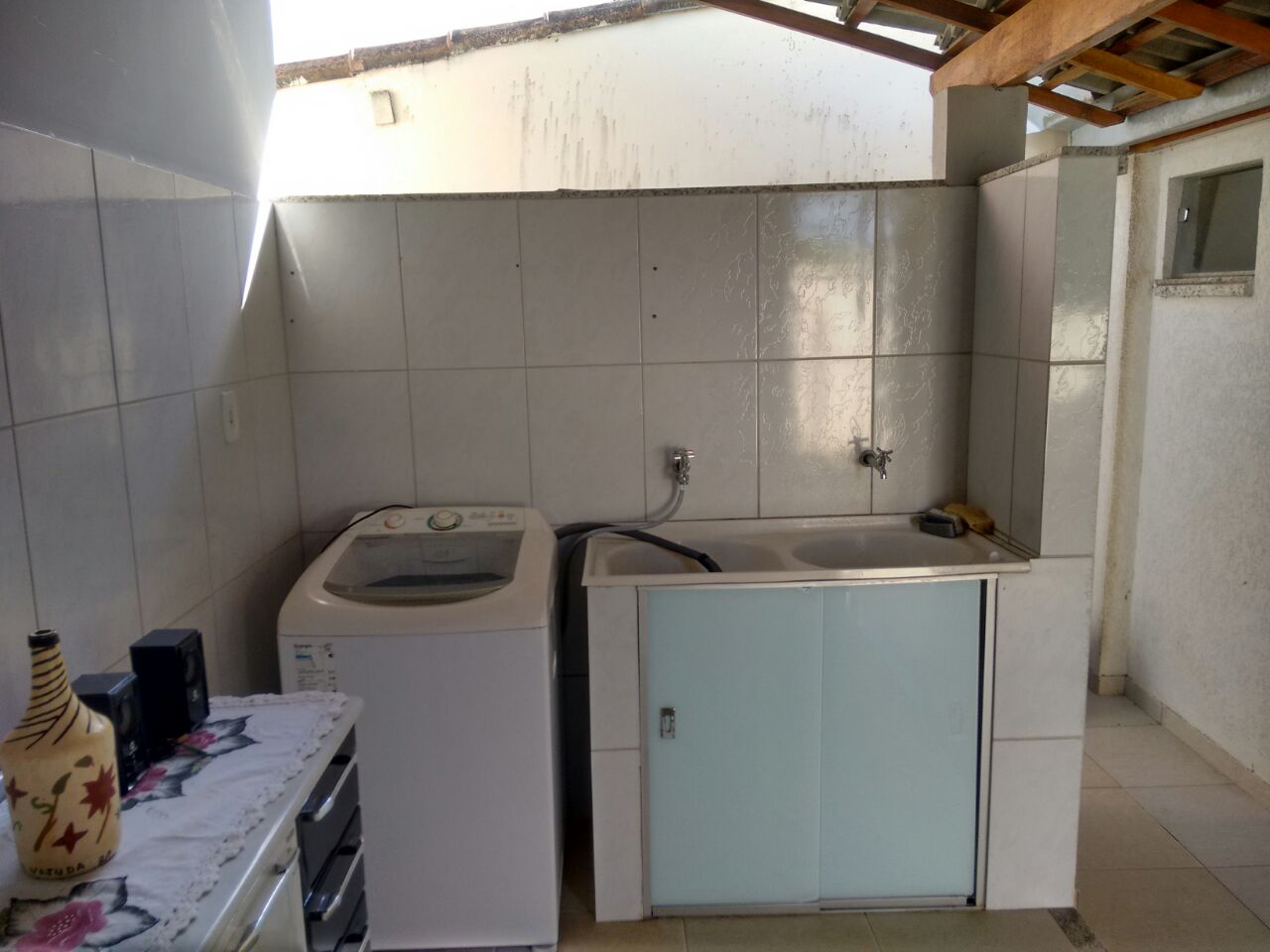 Vende ótima casa no bairro Dinah Borges