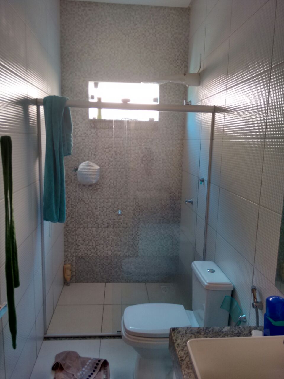 Vende ótima casa no bairro Dinah Borges