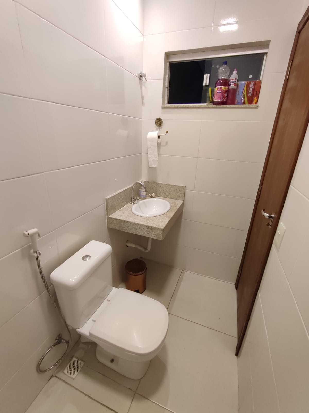 ALUGA SALA COMERCIAL NA AV. PAULINO MENDES