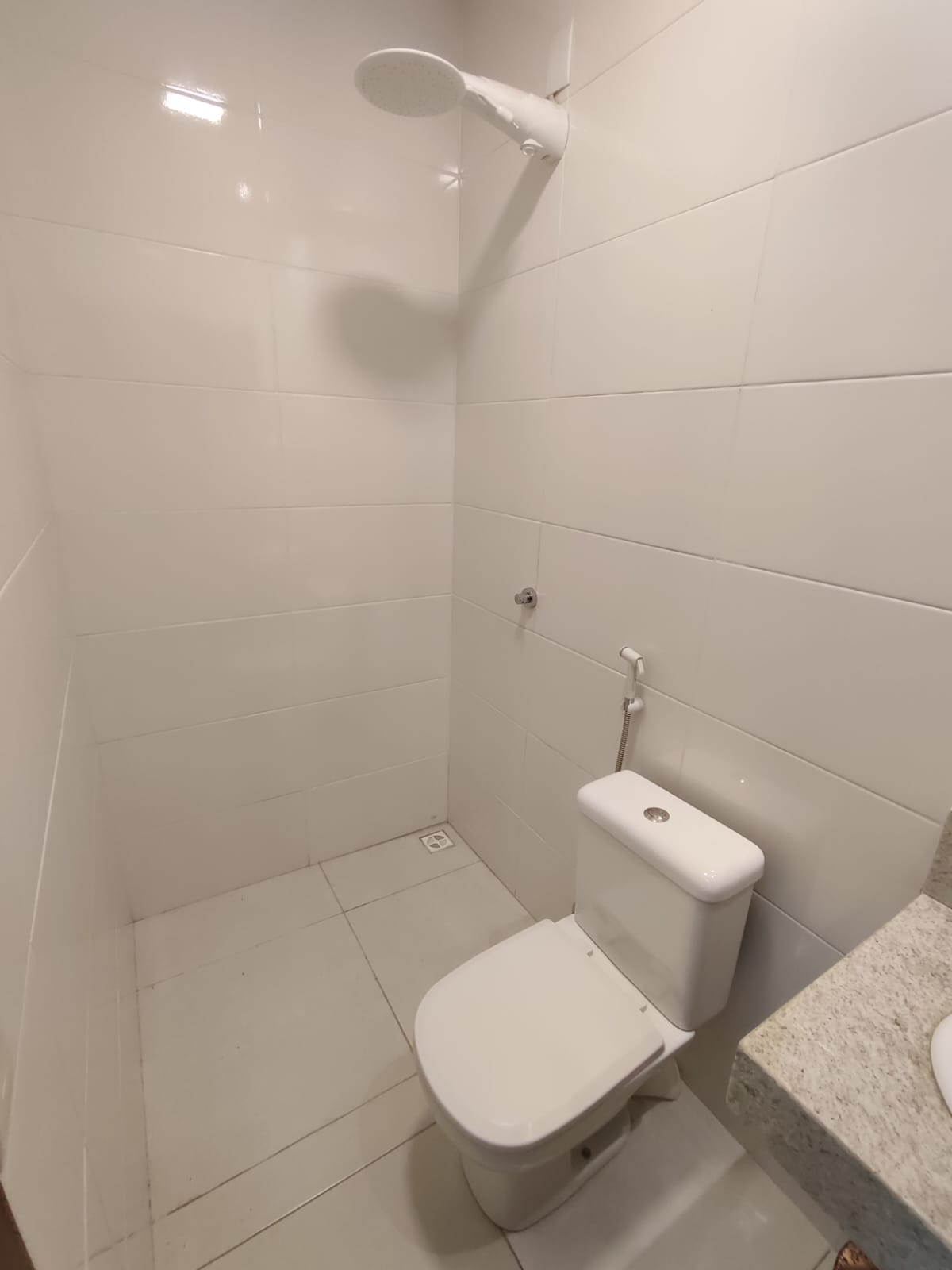 ALUGA SALA COMERCIAL NA AV. PAULINO MENDES