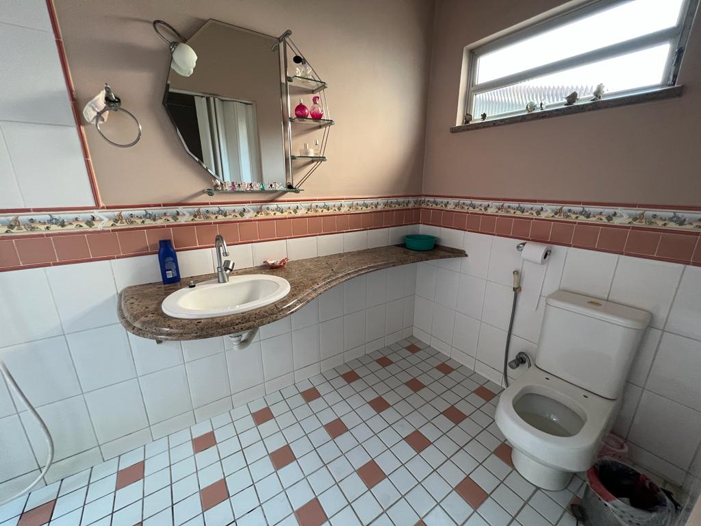 Vende casa  no bairro Edgar Trancoso