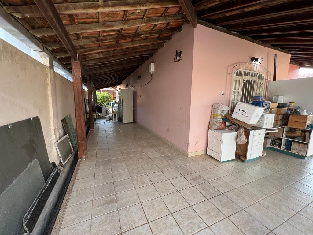 Vende casa  no bairro Edgar Trancoso