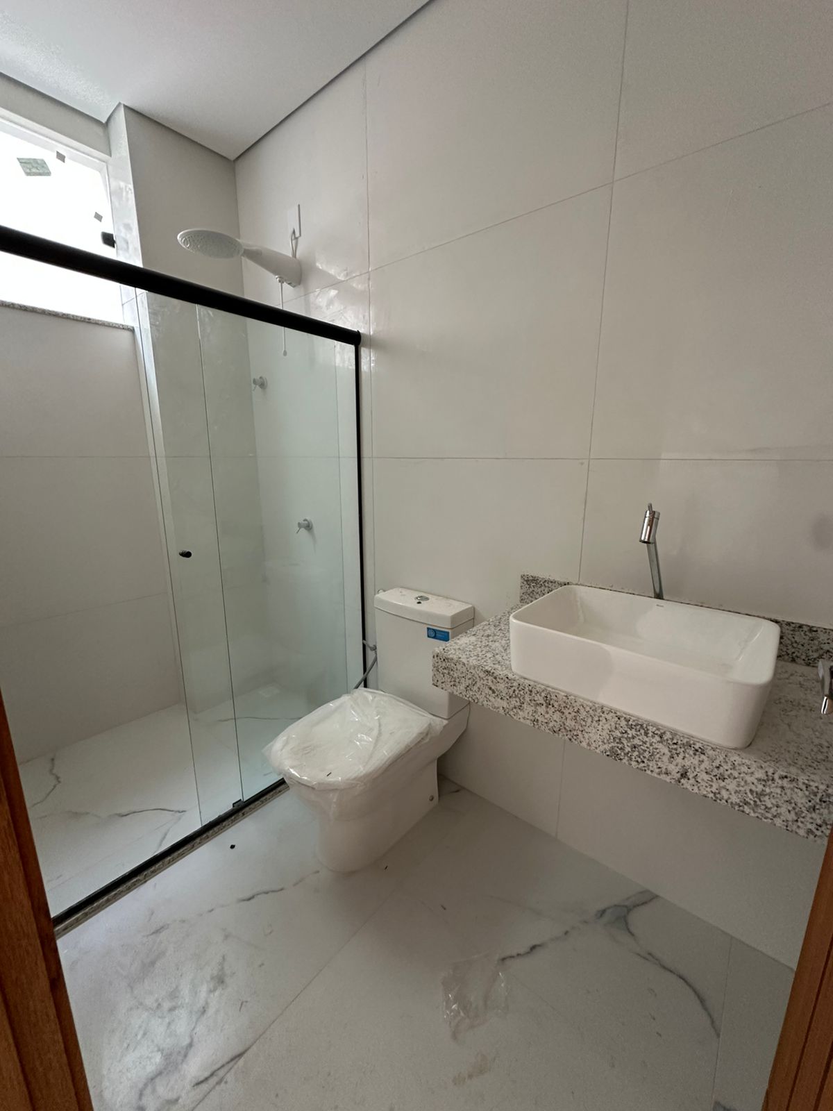 Aluga Apartamento  Mobiliado Novo no Centro (Próximo a faculdade Pitágoras)