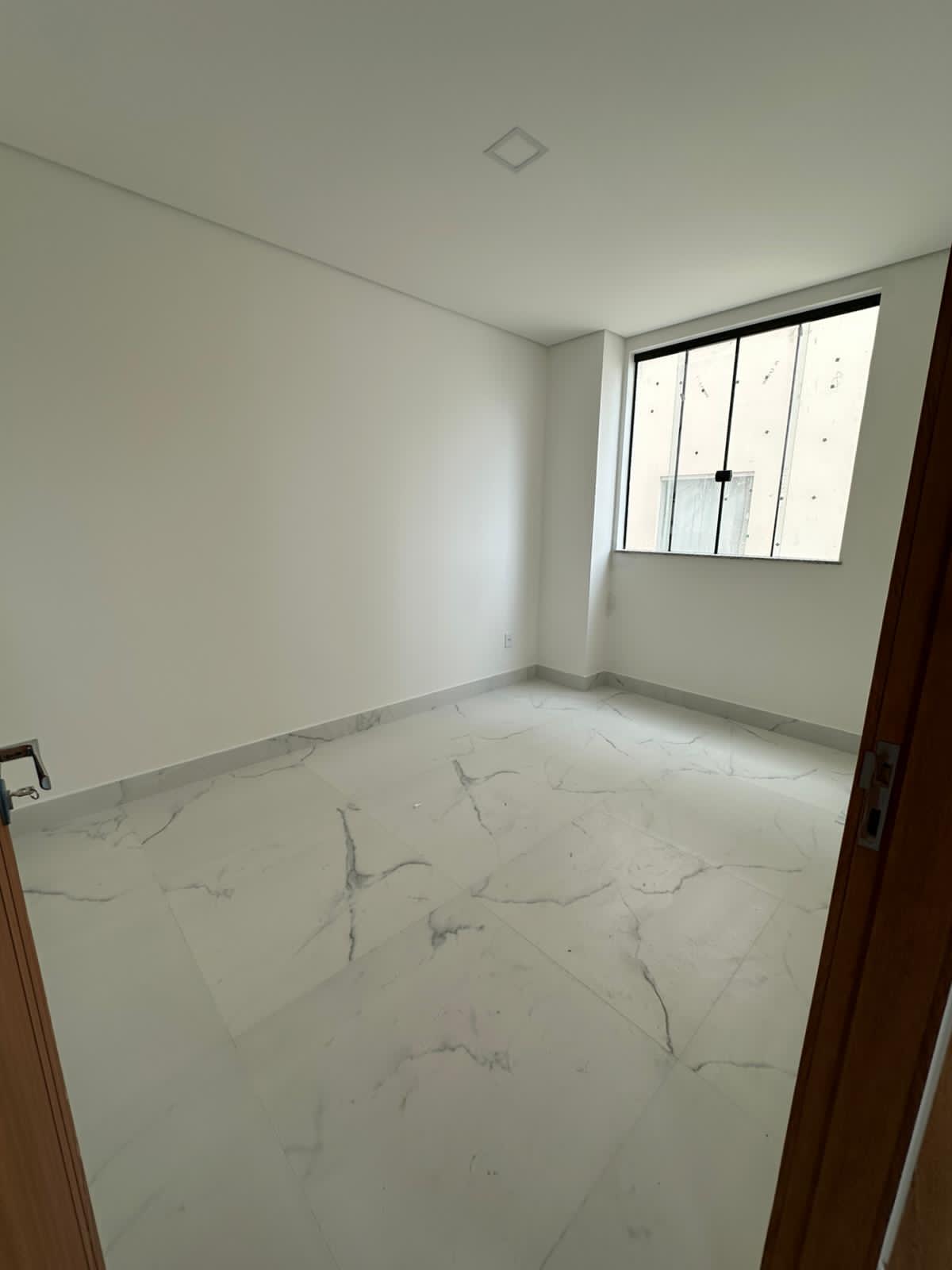 Aluga Apartamento  Mobiliado Novo no Centro (Próximo a faculdade Pitágoras)