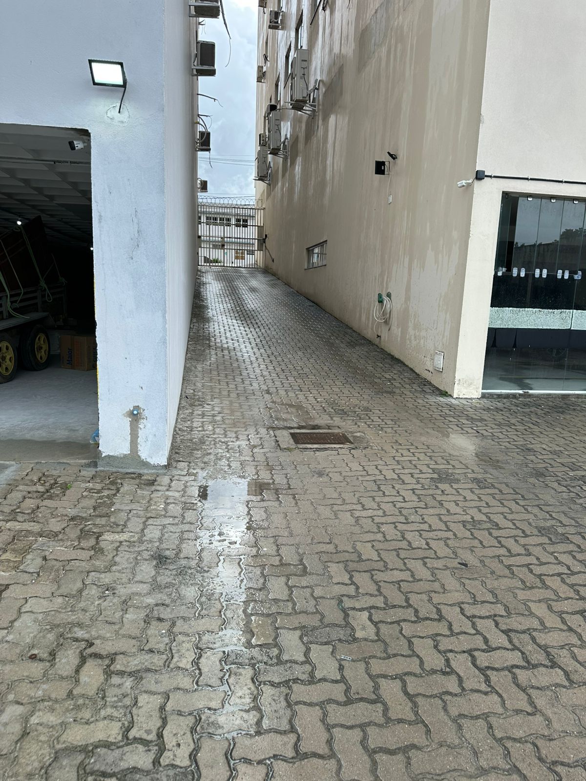 Aluga Apartamento  Mobiliado Novo no Centro (Próximo a faculdade Pitágoras)