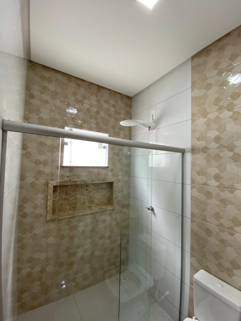 Vende casa com excelente acabamento no bairro Dinah Borges