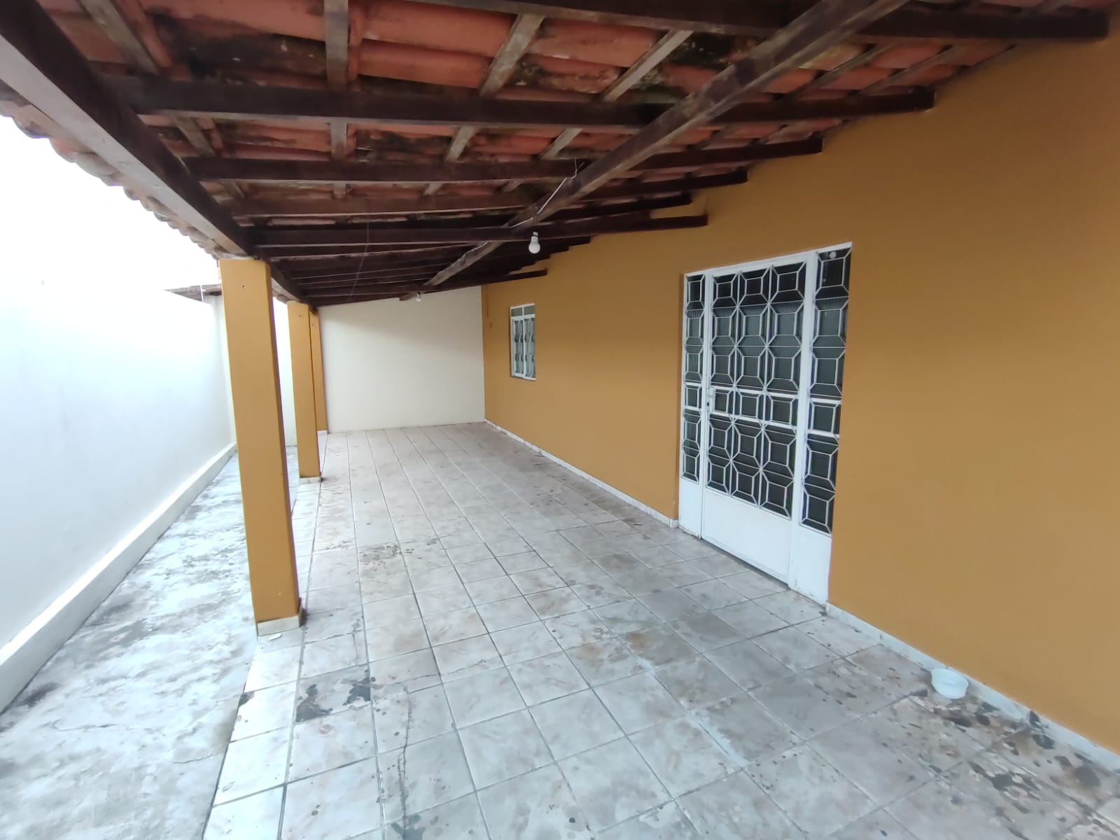 Aluga Casa no bairro Santa Lúcia