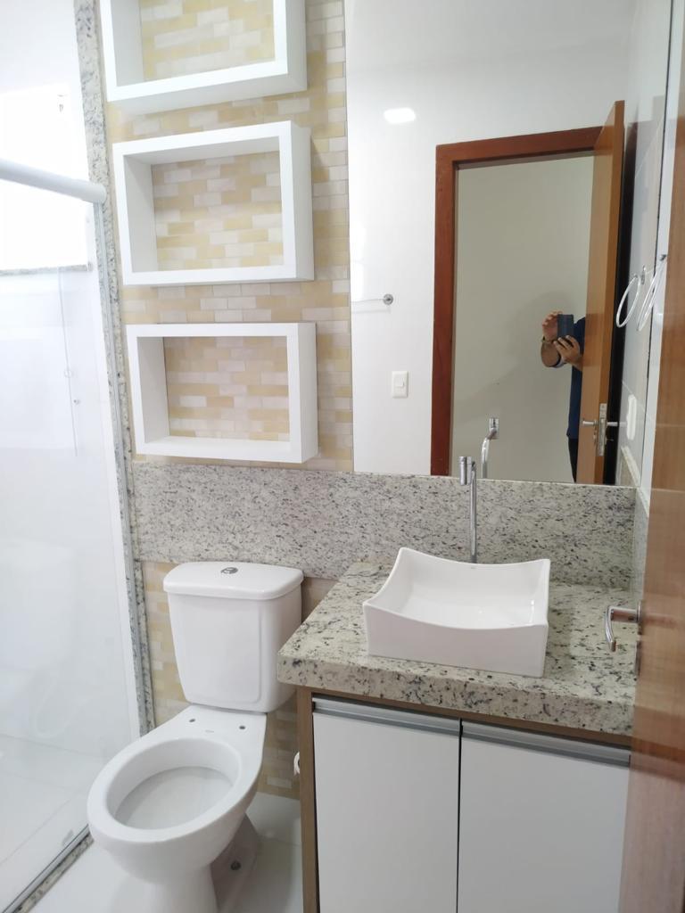 Aluga Apartamento bem localizado no Centro (Com garagem)