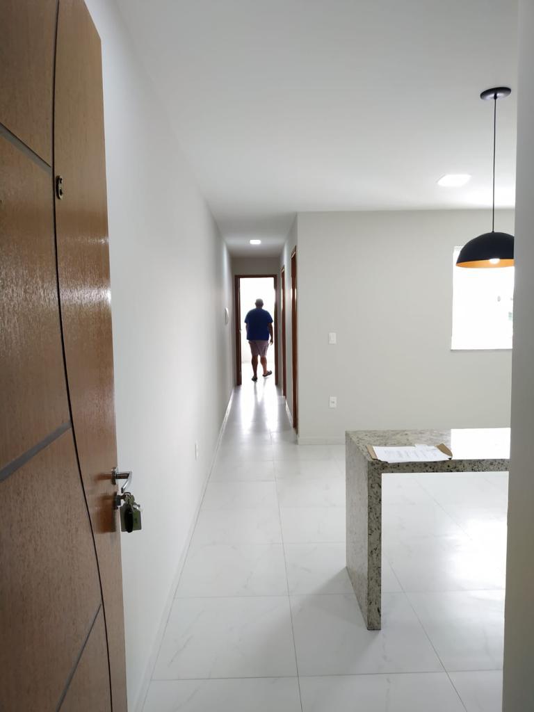 Aluga Apartamento bem localizado no Centro (Com garagem)