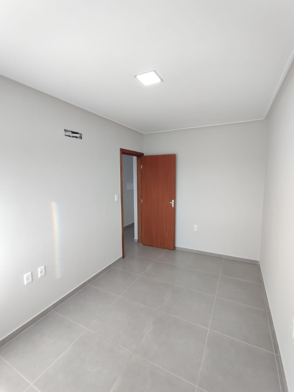 Aluga Apartamento no Primeiro Andar na Urbis II