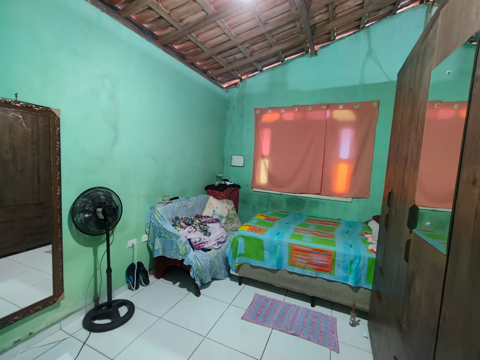 Vende Casa no Pequi