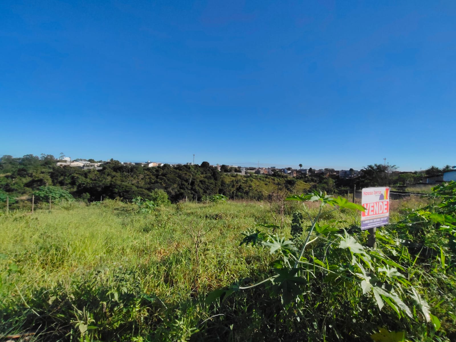 Vende Excelente Terreno no Dinah Borges