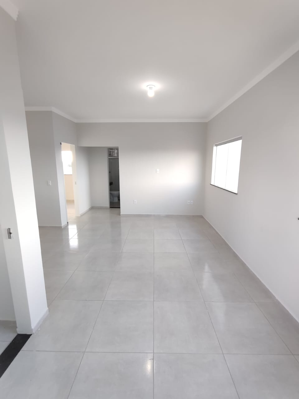 Aluga Apartamento no Antares (2º Andar - SEM GARAGEM)