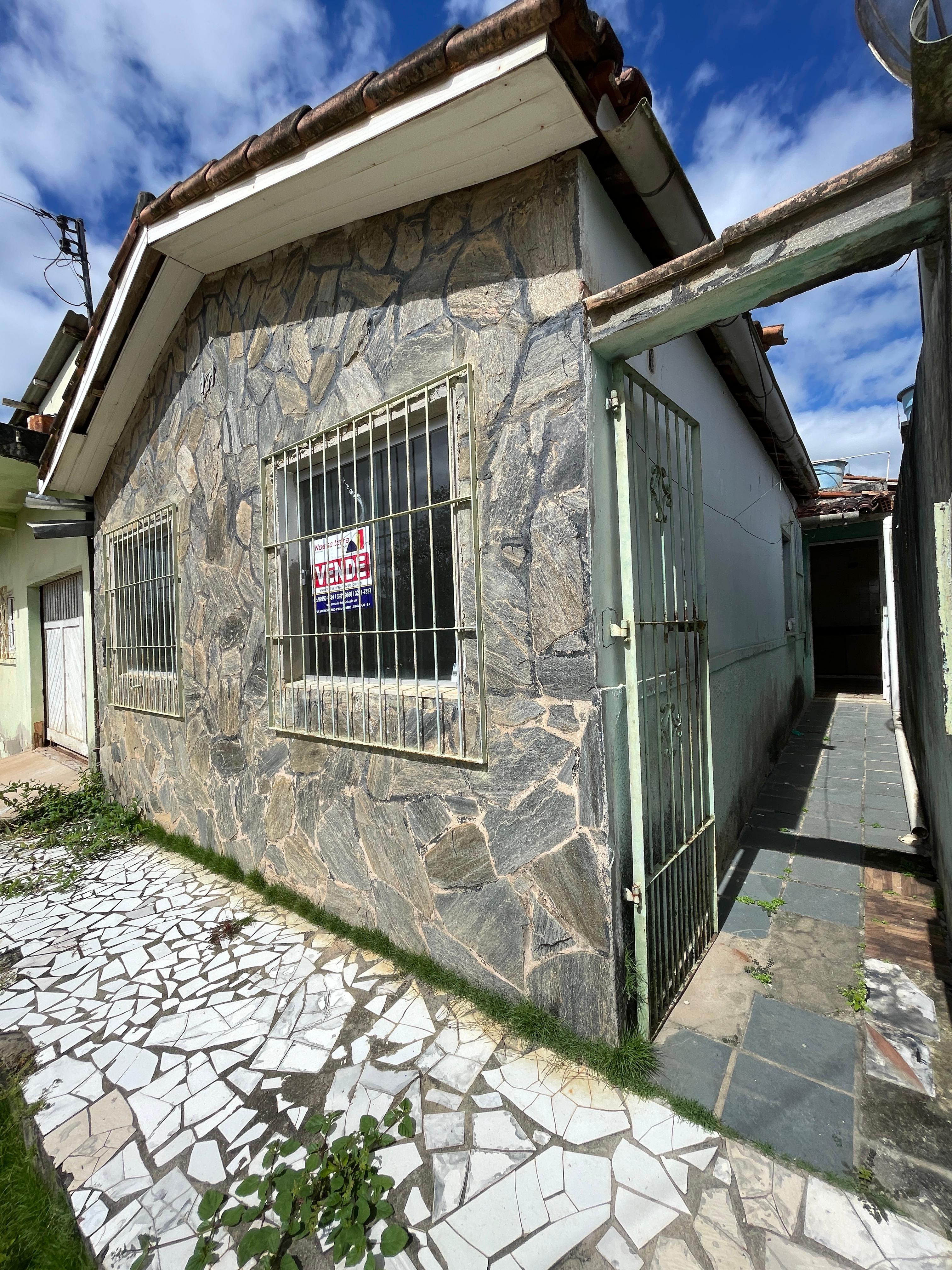Vende Casa no Bairro Santa Lúcia