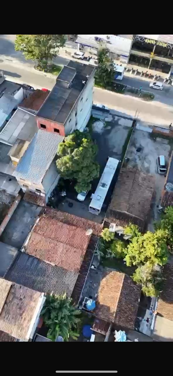 Vende área comercial bem localizada no bairro Pequi