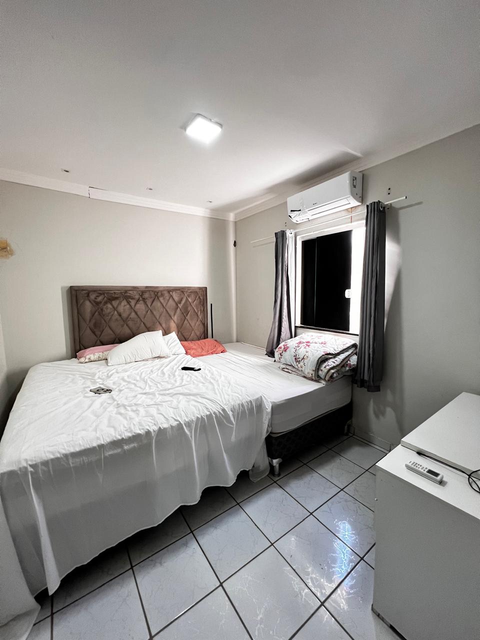 Vende bela casa no bairro Santa Lúcia 