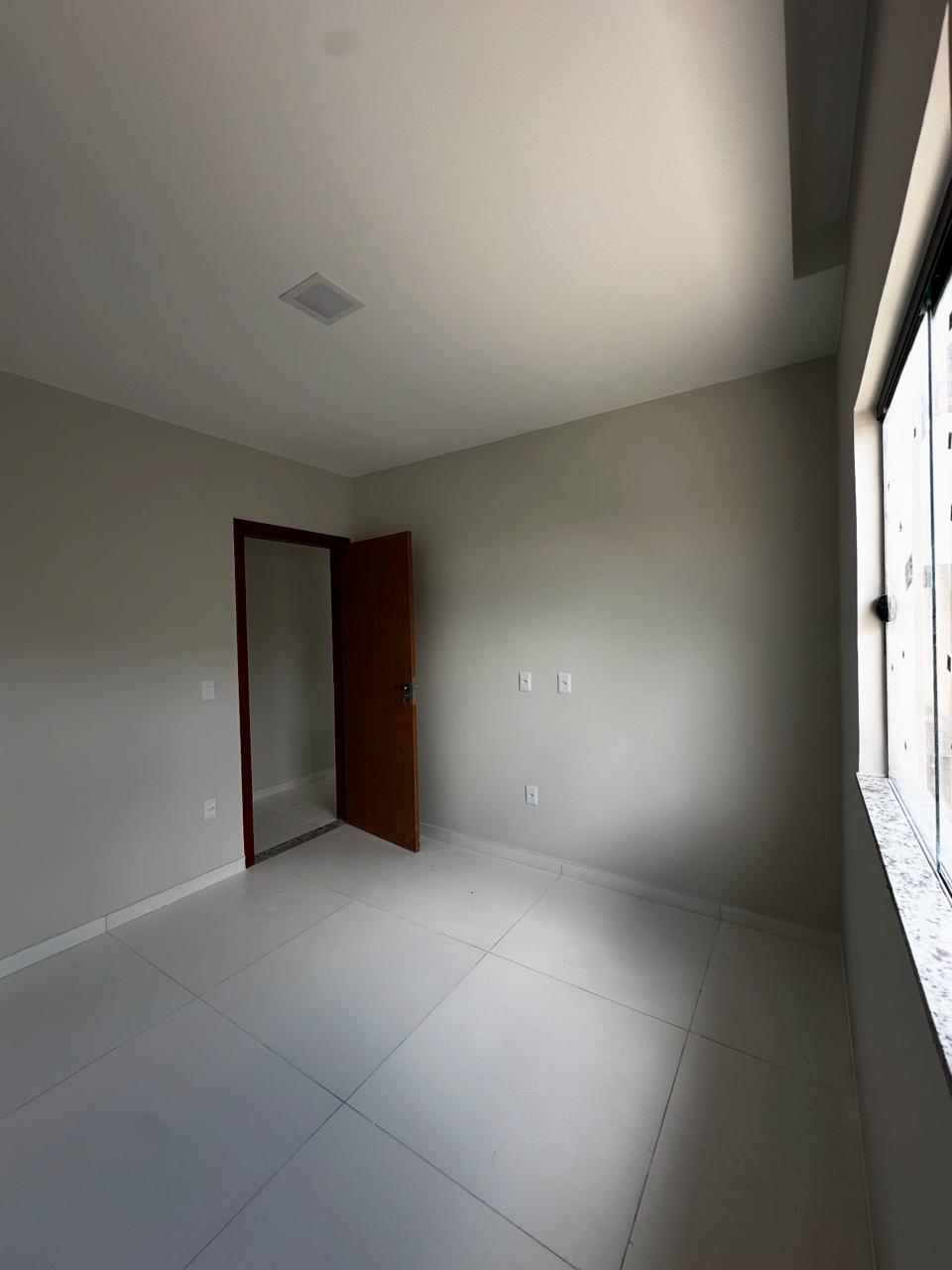 Bela casa no bairro Colonial