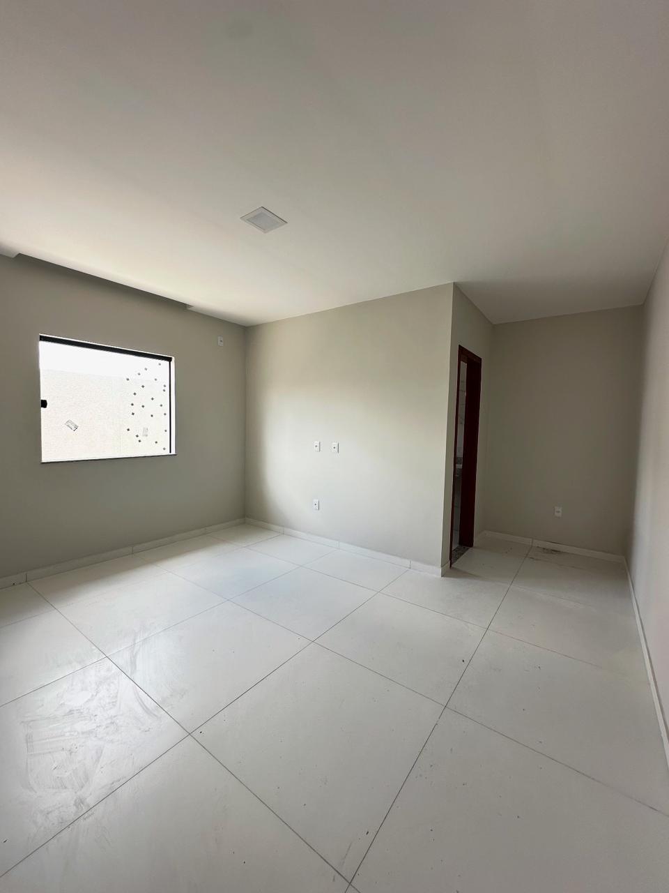 Bela casa no bairro Colonial