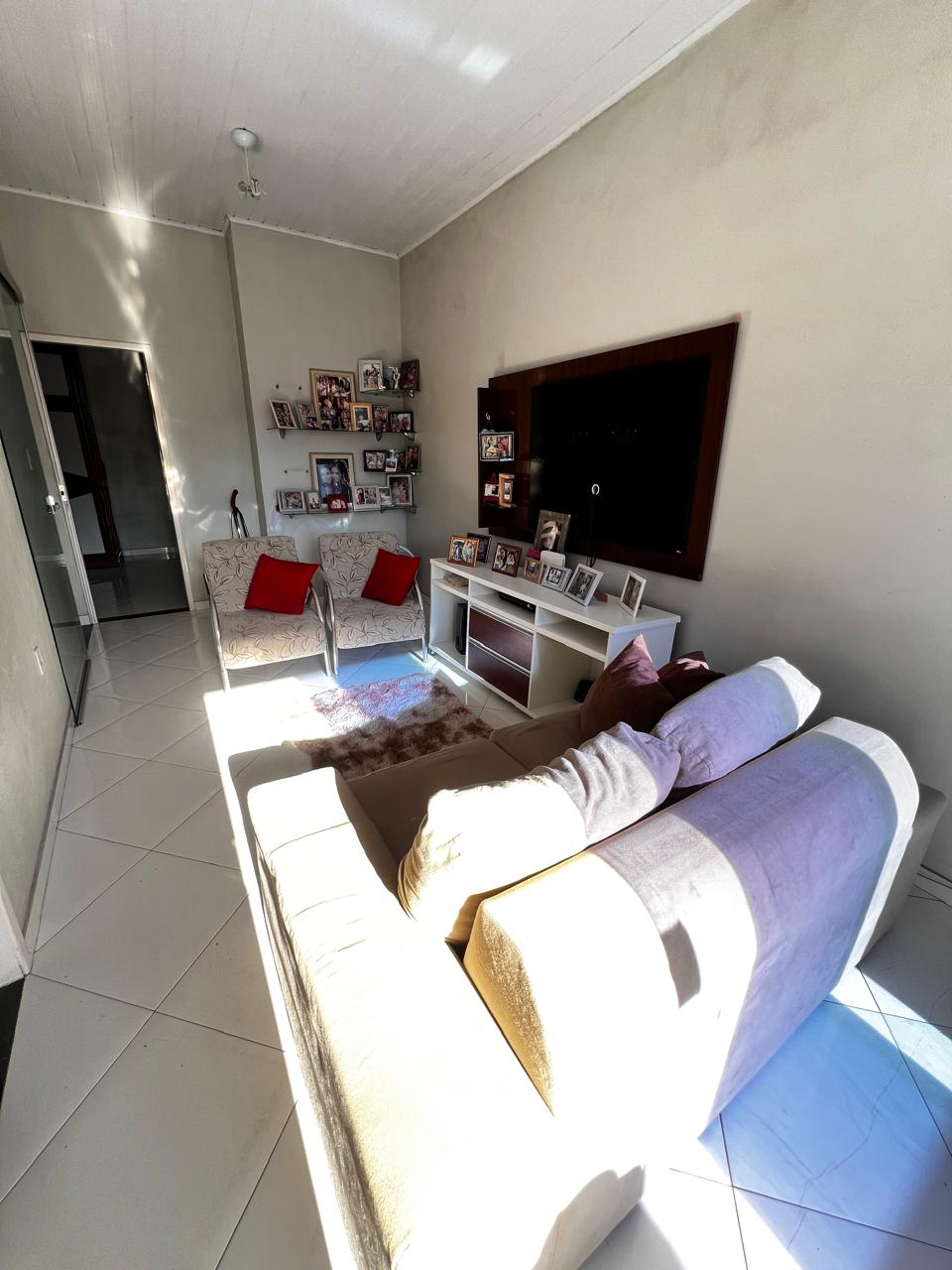 Vende duplex no bairro Centauro