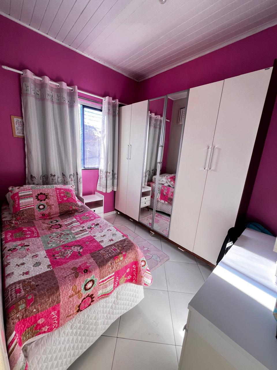 Vende duplex no bairro Centauro