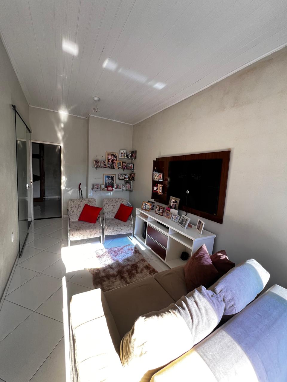 Vende duplex no bairro Centauro